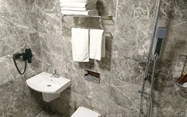 Nur Hotel