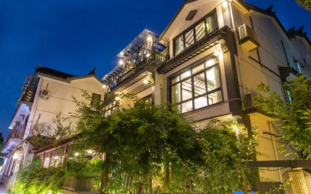 Zhouzhuang Shuimu Private Holiday House