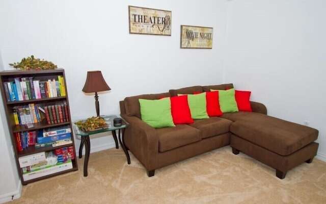 Vizcay Villa - Three Bedroom Home