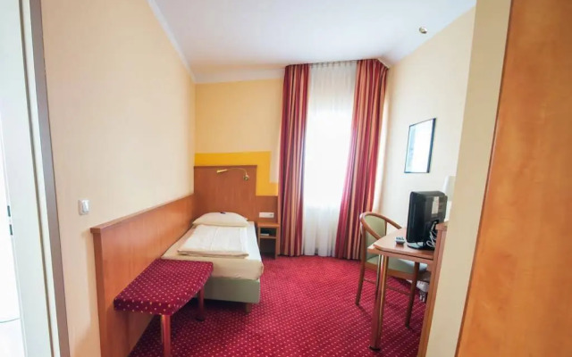 Hotel Mirage