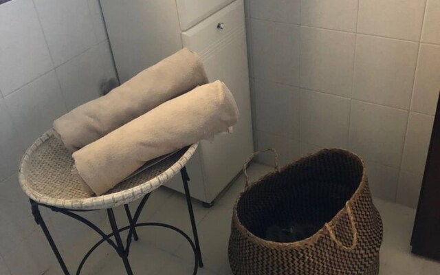 Luxury Seaview Apartment, 60sec Walk To Beach!