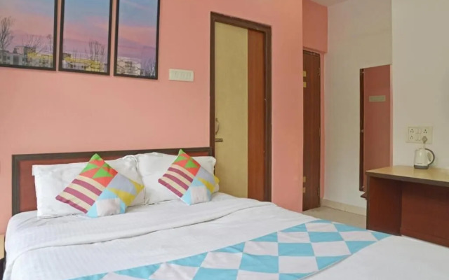 Goroomgo Space Town Kolkata