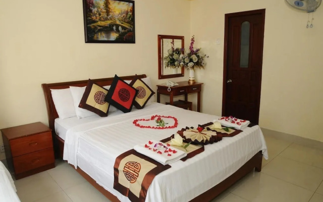 RedDoorz Plus @ Pham Ngu Lao 2