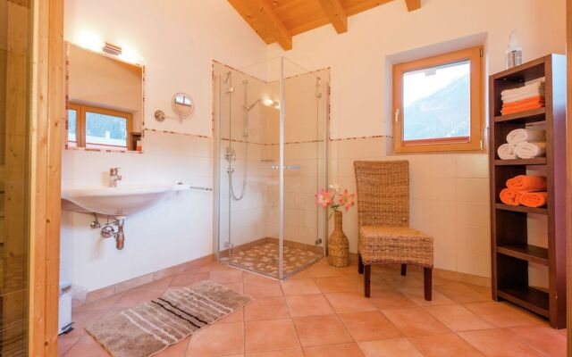 Beautiful Chalet With Sauna Near Ski Area in Krimml