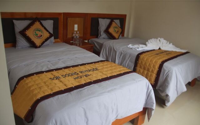 Son Doong Riverside Homestay