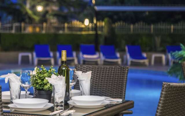 Family Hotel Adena