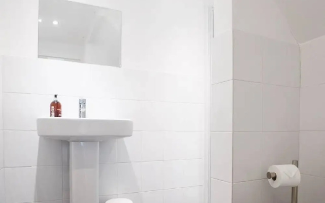 Modern 1 Bedroom Apartment in Fulham