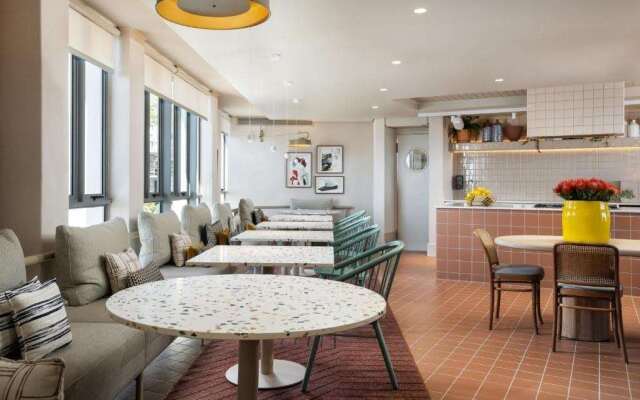 Home Suite Hotels Sea Point