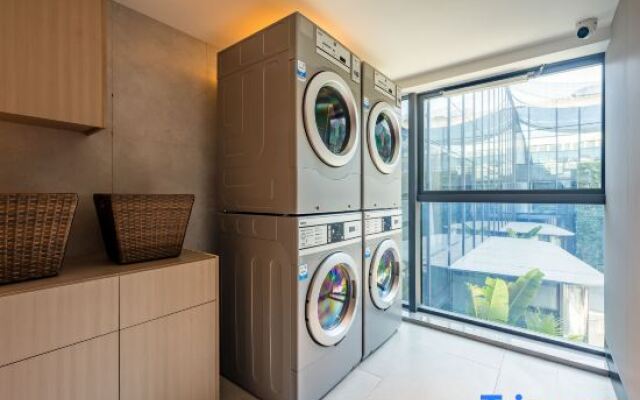 Yunhe Yebo Hotel (Shaoxing LuXun Guli Ying'en men )