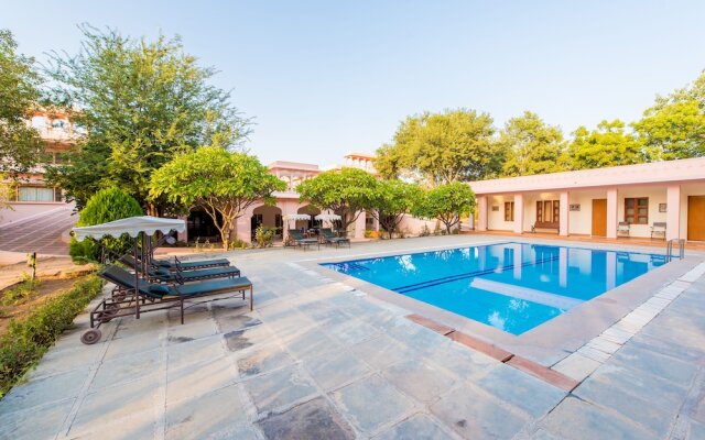 Hotel Dev Vilas
