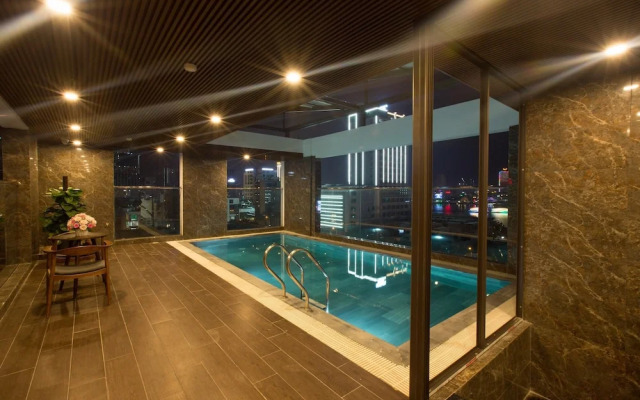 Lake View Hotel
