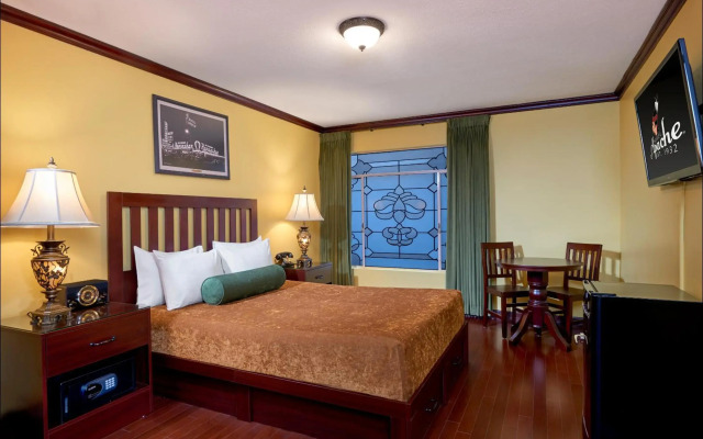 Hotel Apache