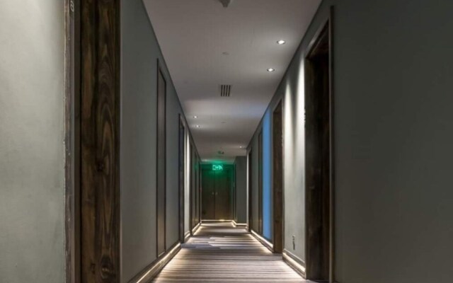 Trademark Hotel, Trademark Suite Single Room in Nairobi No004