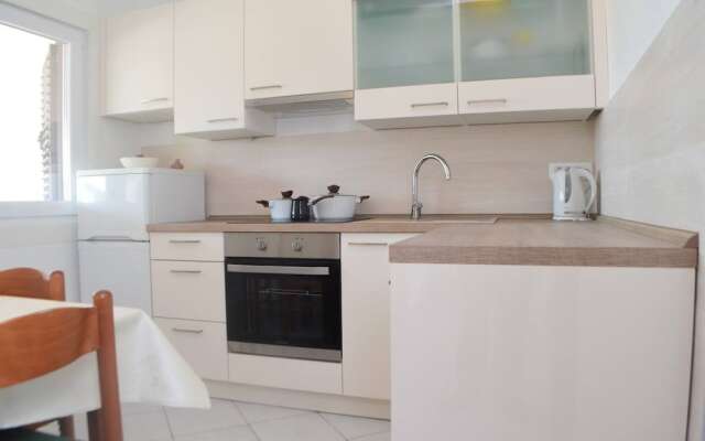 Charming Apartment Venilia Green