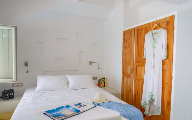 La Perla Villas - Adults Only