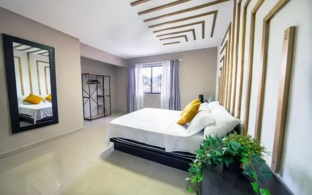 5BR by Lleras Park w Arcade & Foosball