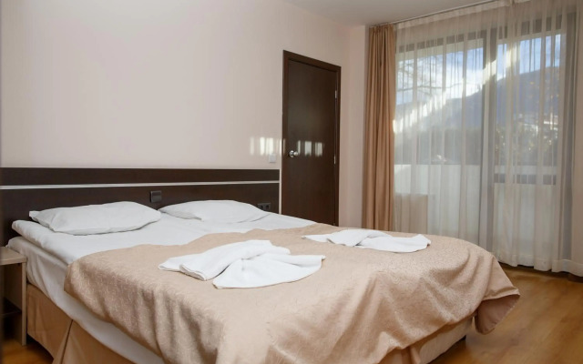 Hotel Sunrise Park