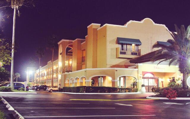 Ramada by Wyndham Kissimmee Downtown Hotel