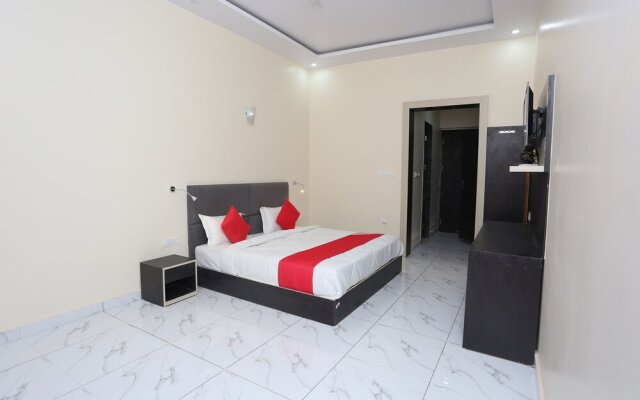 OYO 41721 Hotel Lal Havelii