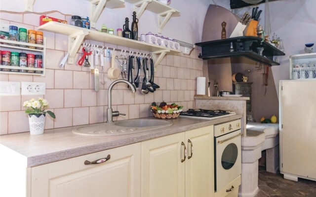 Awesome Home in Vodnjan With Wifi and 6 Bedrooms