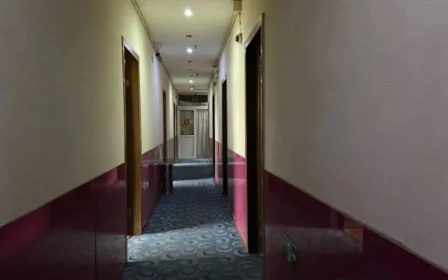 Yimeng Hotel (Songjiang Sijing Park)