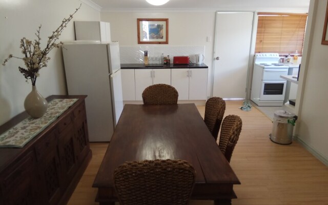 Forrest St Apartments