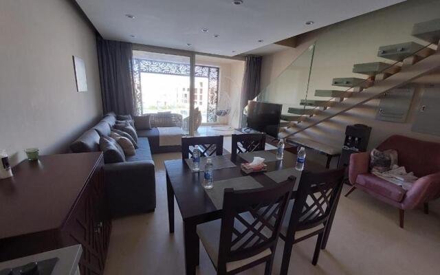MCJ Luxury 2 Bedrooms Apartment
