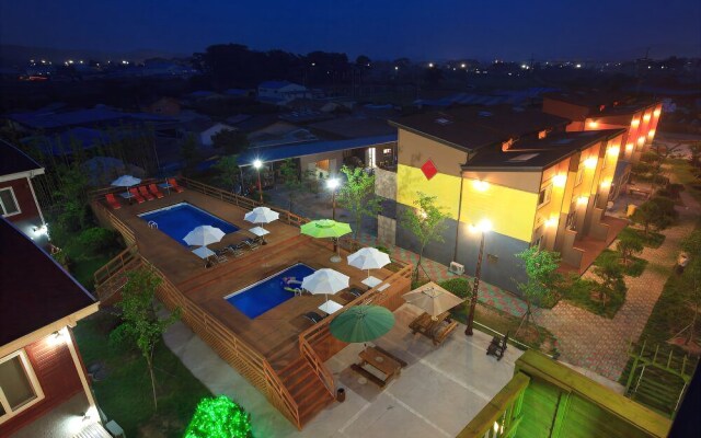 Somma Resort