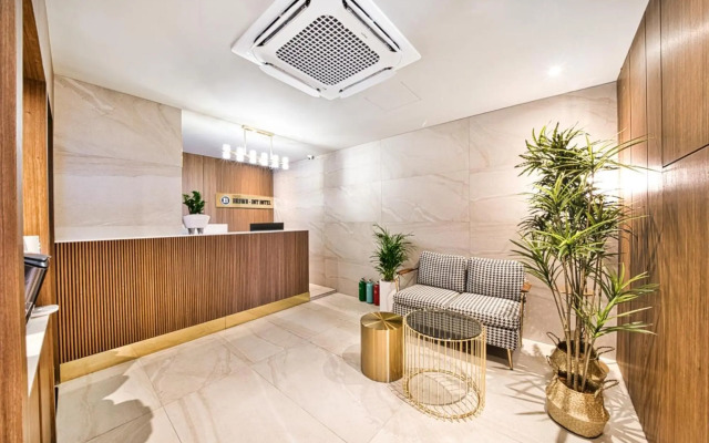 Pohang Terminal Brown Dot