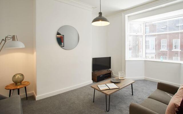 The Ruby Retreat Apartment