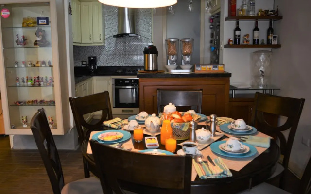 Kangaroo Wasi Airport Bed & Breakfast