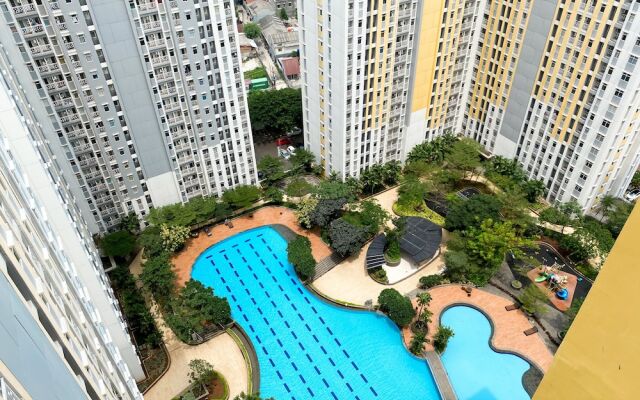 Great Deal Studio At Springlake Summarecon Bekasi Apartment