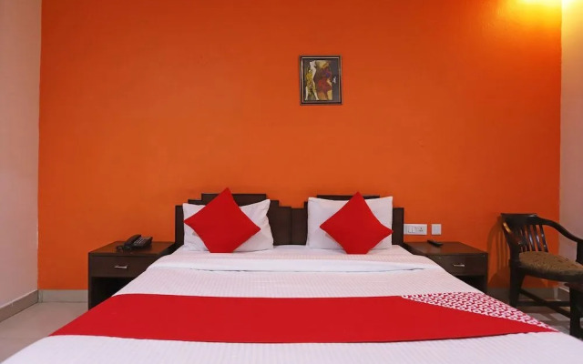 Oyo 47159 Royal Residency