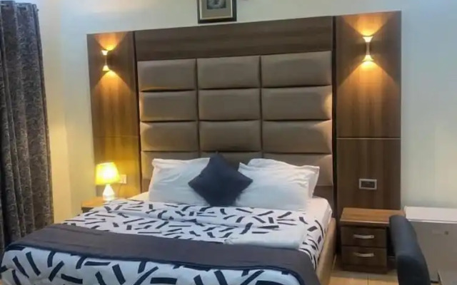 Mainstay Luxury Apartments