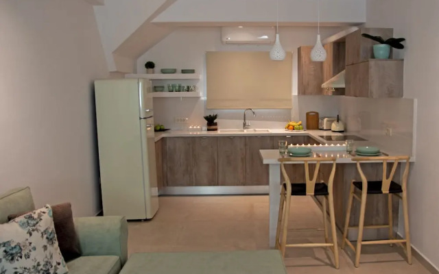 Pithos Apartments