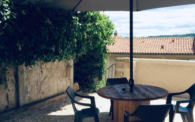 Appartement cour ancienne abbaye