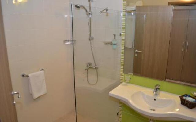Aqua Nevis Club Hotel
