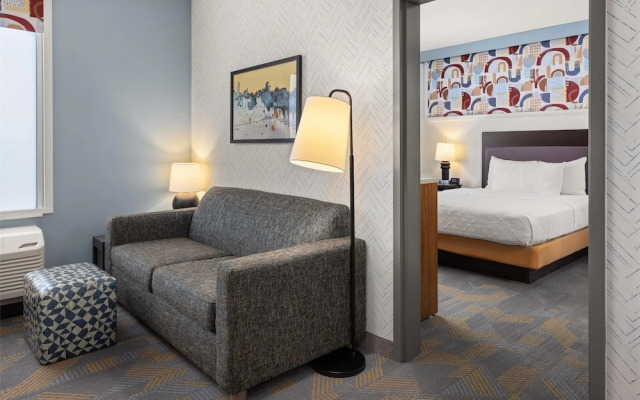 Home2 Suites by Hilton Roseville Minneapolis