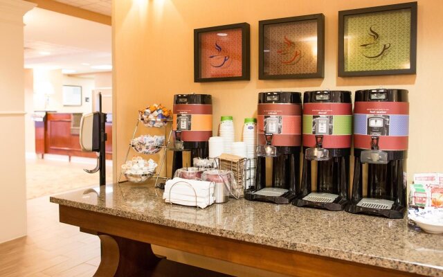 Hampton Inn Columbus-North