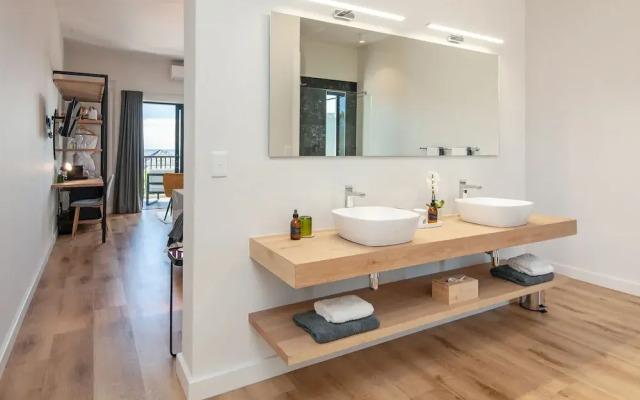 Glow Boutique Suites