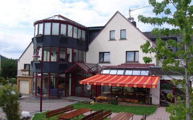 Landhotel Wolf-Mertes