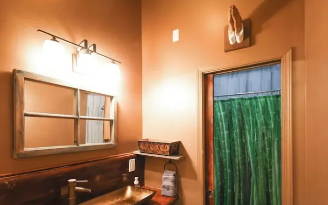 Bamboo Loft 6BR