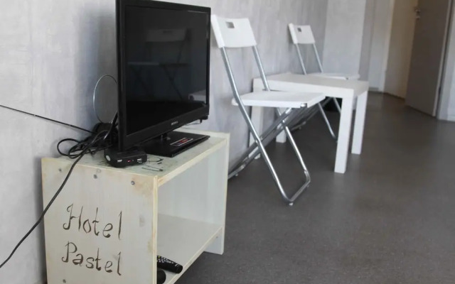 Hotel Pastel on Vosstania 1