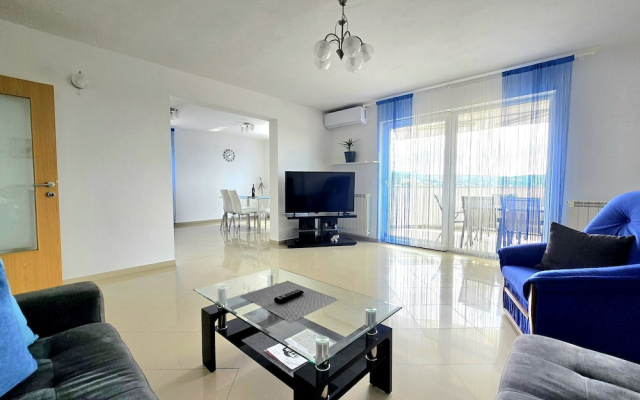Apartment Letica
