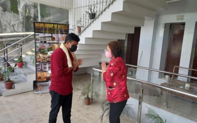 Mann Dechen and Palmo, Mg Marg, Gangtok