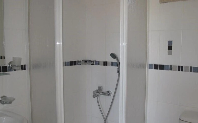 Villa AX20 by JoyLettings