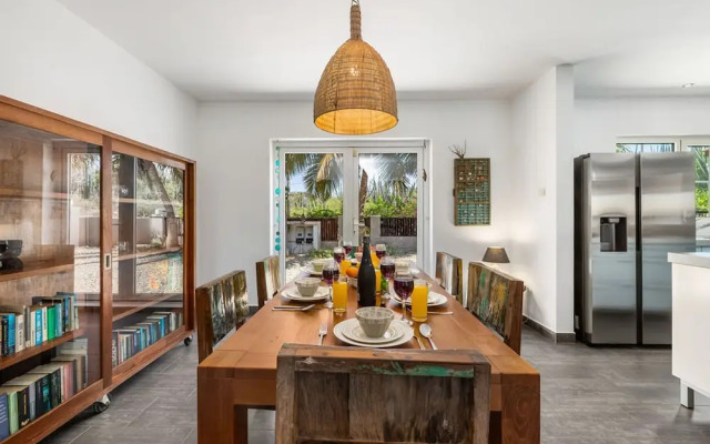 Nature Private Pool Gazebo Outdoor Dining