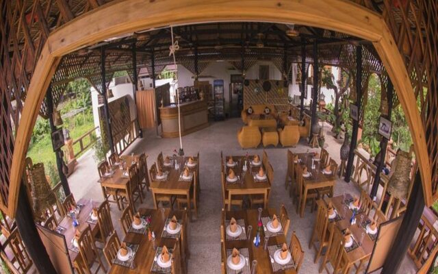 Tai House Resort
