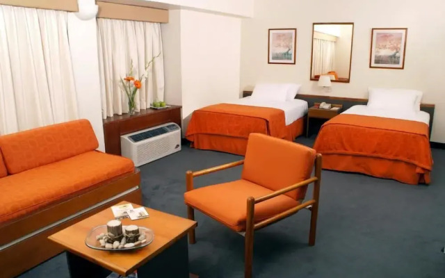 Hotel Cristina Suites