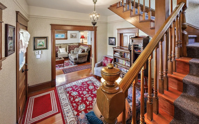 Abigail’s Bed & Breakfast Inn